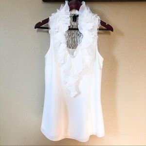 🎉 HP 🎉 Lacey 100% Silk sleeveless flutter top